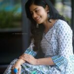 Sshivada Instagram - Look for the magic in every moment... Clicked by : @mujeeb_rahman_lewedd @varietymedia_ Styling : @joe_elize_joy Outfit : @klumbyprajinajaanaki MUA : @sajeesh_s_0619_make_over #meriawassuno #promotions #happiness #ethnicwear #whiteandblue #outfits