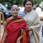 Suhasini Maniratnam Instagram - I decided to be nice to her today. She is nice to me always and in all the planets