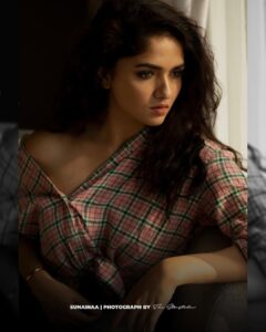 Sunaina Instagram - Hello Instagram! @thestoryteller_india photography 💫 Styled by @mehndi_jashnani MUA & hair @vedya.hmua Novotel Chennai Chamiers Road