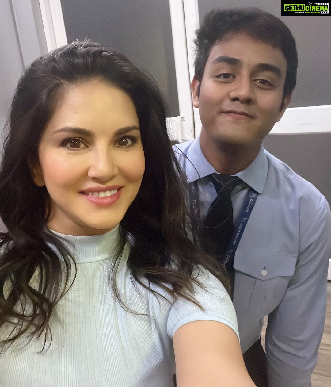 Sunny Leone Instagram - Sometimes you just meet a gem of a person @sujitsg_ thank you for helping not just me but my entire team! Your are the best!! God Bless you!