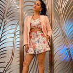 Sunny Leone Instagram - Muah!! Cord set by @veranobytanya Jacket by @savlamba Jewelllery by @aditi_bhatt @ascend.rohank Styled by - @hitendrakapopara Assisted by - @tanyakalraaa