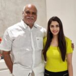 Surabhi Instagram - It was an absolute honour meeting the Legendary Raghavendra Rao Garu an epitome of humility!!!! 🙏🏻✨ #feelingblessed #inspiration