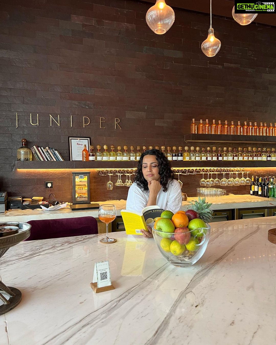 Swara Bhaskar Instagram - Getting hospitality right every. single. time! @andazdelhi @andaz my favorite spot for staycations, meetings and magazine cover shoots in the national capital! Not to mention dinners and lunches ‘coz the kitchen is just fab! Thank you Sunakshi, Anum and Jaspreet and team for the warmth and care! Can’t wait to be back!! #notanad #recommended Andaz Delhi