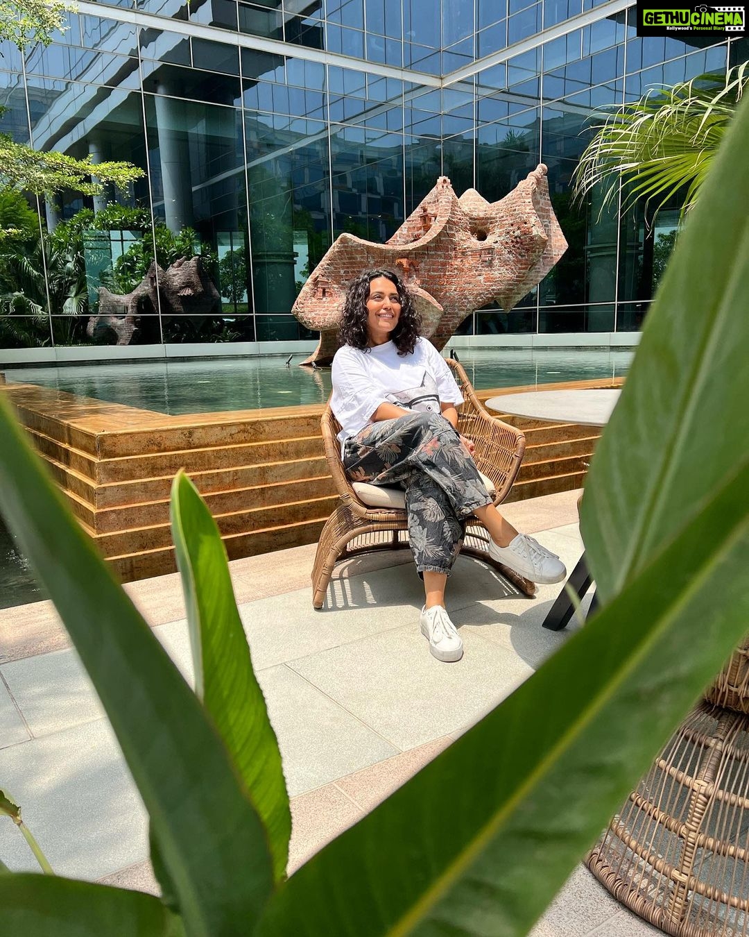 Swara Bhaskar Instagram - Getting hospitality right every. single. time! @andazdelhi @andaz my favorite spot for staycations, meetings and magazine cover shoots in the national capital! Not to mention dinners and lunches ‘coz the kitchen is just fab! Thank you Sunakshi, Anum and Jaspreet and team for the warmth and care! Can’t wait to be back!! #notanad #recommended Andaz Delhi
