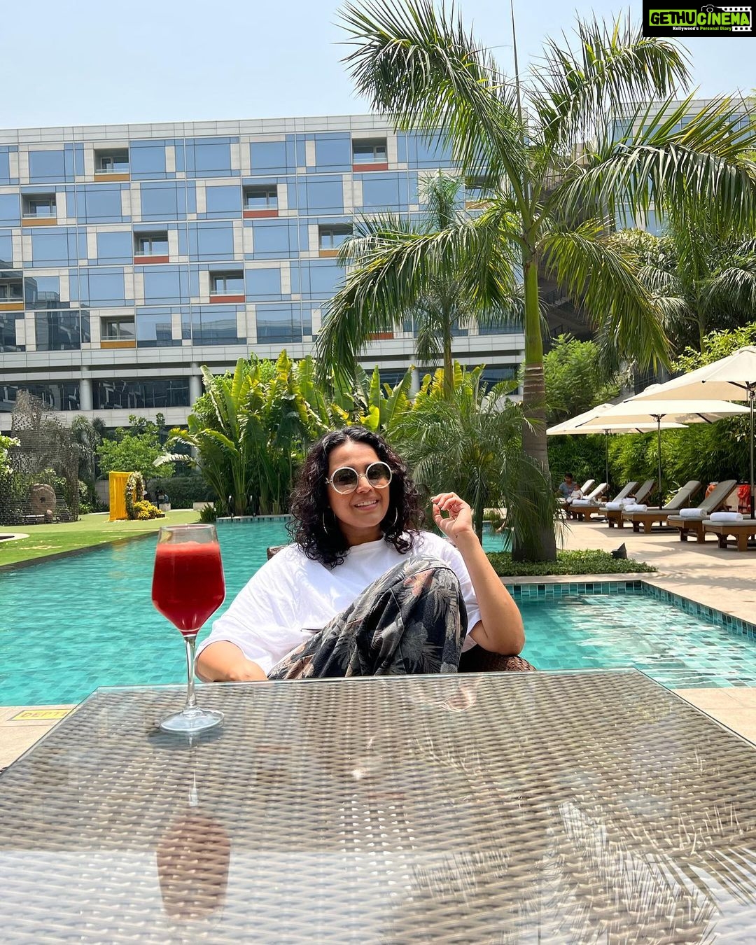 Swara Bhaskar Instagram - Getting hospitality right every. single. time! @andazdelhi @andaz my favorite spot for staycations, meetings and magazine cover shoots in the national capital! Not to mention dinners and lunches ‘coz the kitchen is just fab! Thank you Sunakshi, Anum and Jaspreet and team for the warmth and care! Can’t wait to be back!! #notanad #recommended Andaz Delhi