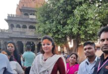 Tanushree Dutta Instagram - Today was an adventurous day!! But finally did make it to Mahakaal darshan..Freak accident on my way to temple...brake fail crash.. . Got away with just a few stitches...Jai Shree Mahakaal!