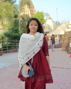 Tanushree Dutta Instagram - Today was an adventurous day!! But finally did make it to Mahakaal darshan..Freak accident on my way to temple...brake fail crash.. . Got away with just a few stitches...Jai Shree Mahakaal!