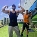 Thakur Anoop Singh Instagram – Wishing my Brother @thakurarjunsingh___  love, warmth and lot of happiness on The Brothers Day, & thanking him for making my whole life remarkable with his never ending support!! ❤️ 

PS : I am jealous of his Calves muscles 😒 Nitrro Bespoke Fitness Powai