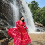 Vidhya Instagram - In tune with nature..quiet and still..love and joy🤍 #semfioraa 📸 @imichael.1 @drsri23 @sridhar.sridevi @venkateswaranpazhani @suluhairstylist @vasanth_daniel_osbern_ @mromeymaliakkal