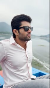 Vijay Deverakonda Instagram - #Liger X #VD11

The Biggest film of my career X
The Funniest Beautiful love story.
