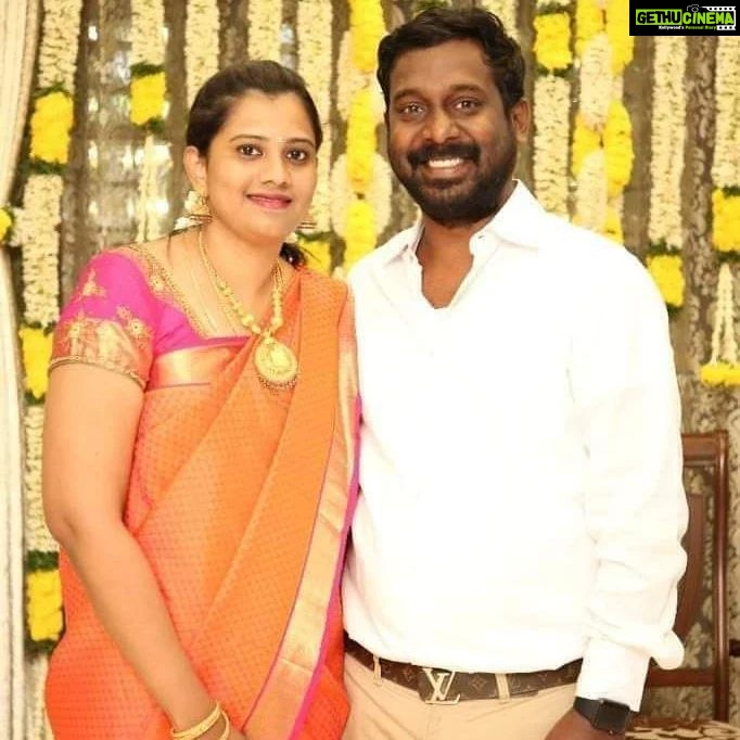 Vijay Vasanth Instagram - Wishing us a Happy Anniversary Nithya. It had been a wonderful journey of 12 years and wishing many more years of togetherness. #WeddingAnniversary