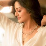 Vimala Raman Instagram - And that was her magic 🪄 And it’s always magical with my team ❤️😘 love u guys to bits 🙏🏻 #organisation - @rrajeshananda #photographer - @camerasenthil #makeup - @makeupibrahim #hair - @hairstylists_vijayraghavan #assistance @yasinhairstylist . . . #magic #magical #teammagic #latest #photoshoot #shoot #shootlife #actorslife #keepitsimple #simplicity #simple #fresh #style #bereal #beyou #trending #trends #kollywood #mollywood #tollywood #indiancinema #actor #actress #vimalaraman #lifeisbeautiful