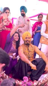 Wamiqa Gabbi Instagram - Nothing beats Shaadi season! 💃🏽🌼🕺🏽 #wedding #reels #reelsinstagram