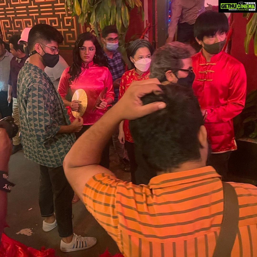 Wamiqa Gabbi Instagram - Wow! Thank you for the overwhelming response to our episode 🤍 Thank you my #MumbaiDragon team ♥️ Sharing some memories.. @vishalrbhardwaj @rekha_bradwaj @abhaydattsharma @nonamunious @jyotsnahariharan @devikabhagat7 @meiyangchang @yeoyannyann @naseeruddin49 @eshtylist @sonymusicindia @devanshagarwal_ @debarpito @aashna_singh @shoumini_ghoshroy @shajithkoyeri @sreekarprasa @hiteshagarwal @samar_zaidi95 @sarthak_sharma_26