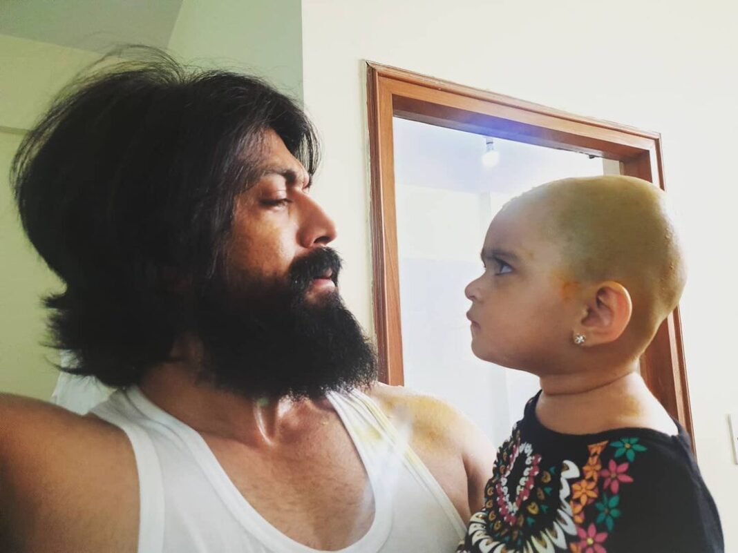 Yash Instagram - Ayra : Dad I know its summer... but I'm damn sure THIS is NOT summer cut!!! Dad : Well... ahem!! 😬 Nanjundeshwara Temple