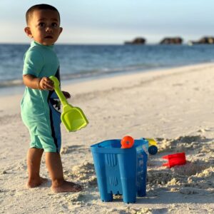 Yash Instagram - Water and sand never gave me so much fun, like it did with these tiny tots!!

@travelwithjourneylabel
@conrad_maldives

#travelwithjourneylabel
#conradmaldives
#journeylabel
#stayinspired
#themuraka
#youarespecial