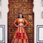 Yuvika Chaudhary Instagram – Outfit : @youngberry_official 
Jewellery : @choprasonsjewellers_official 
Mua : @misskaurmakeup 

Photographer : @kartik.arora720
@junejasanchi