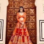 Yuvika Chaudhary Instagram - Outfit : @youngberry_official Jewellery : @choprasonsjewellers_official Mua : @misskaurmakeup Photographer : @kartik.arora720 @junejasanchi