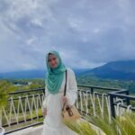 Aaron Aziz Instagram - Alhamdulilah!!! So in awe with the beauty Allah swt has created for us! Alhamdulilah I just had to do a tutorial in this beautiful panorama of Bali! Here you go Lush Chiffon!! @diyanahalikcom Ubud, Bali, Indonesia