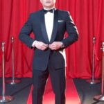 Aaron Aziz Instagram – Salam semua! Abg ni makin muda lebih jaga kesihatan. Abg risau kalau sakit, sape nak ganti abg berlakon kat set. Nak jaga kesihatan dan kekal bertenaga, Abg recommend @sachainchioilbydnd Try makan ni sebab dia boleh kurangkan kadar kolestrol dalam badan kita. Dah sihat barulah macho.

Nak order boleh whatsapp kat nombor 017 577 0773 atau 
012 564 2773

#herokenalahsihat #sachainchioil