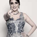 Aarti Chhabria Instagram - The only thing between you and your goal is the crap story you keep telling yourself. It’s so simple to say change the story, change the interpretation, when it doesn’t apply to yourself. But this is the very challenge that if you come over, you win. Your mindset is everything, it convinces you about exactly what you want to believe. This is where creative mindset coaching comes into play. . . . . . . .#victoriousmindpower #beautyandbrains #beauty #bluegown #studdedgown #creativemindset #saturdaynight #saturdayvibes #saturdaynightfever