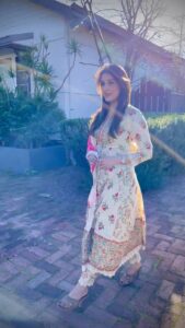 Aarti Chhabria Instagram - Beautiful @dodhaage Anarkali ❤️