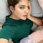 Aathmika Instagram - Me procrastinating workout with my different mood swings!!! Should I go?? 🙅🏻‍♀️🤷🏻‍♀️🏋🏾‍♀️