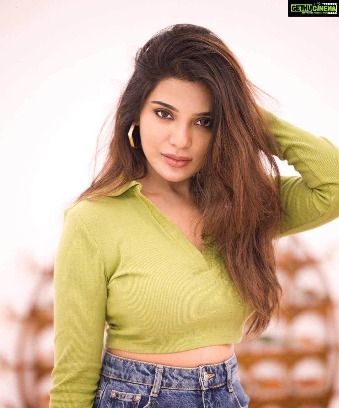 Aathmika Instagram - Green aesthetics 🌵🦖🪲🥦