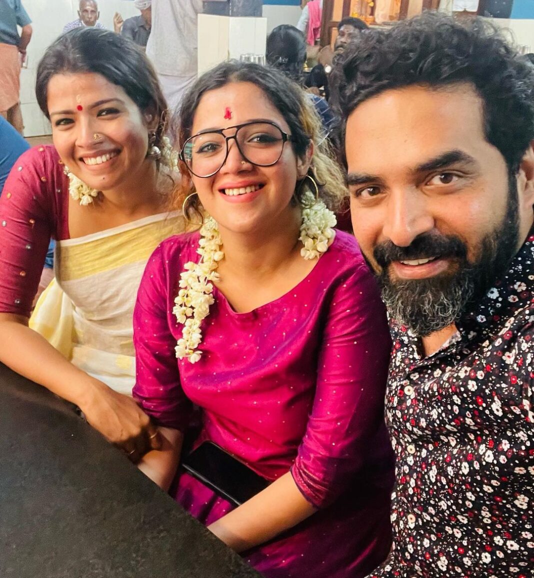 Abhirami Suresh Instagram - Above and beyond the social media life, lies a truth .. we people - all of us normal humans are living, loving, struggling, surviving, succeeding etc.. In this rollercoaster journey of life where nothing is permanent, nothing is predictable, I found a brother.. Who makes magical music, who makes my sister smile, who calls me HIS ELDER DAUGHTER, who speaks of the humans of his life with so much love and respect.. @gopisundar__official :) Lemme now take a moment after my philosophical introduction to wish you, brother! 😁 . Happiest Birthday to you brother :) May you make wonders with your beautiful ART and HEART.. Counting stars .. Counting blessings.. praying for you.. Slay, GS :) . . P.S - Does anyone know what fate holds ahead of us? Nobody does :) so let’s let people breath.. love.. spread positivity.. and most importantly, let us all let live :) let love .. Let us not judge.. let us learn to smile for the smiles of others.. with a beautiful mind.. not probing into the stories of people we don’t personally know or for what we see n the social media.. to unexpected tomorrows, with lots of prayers and love for eveyone.. Winding up this hearty note for Gopi Chettan :) once again happy birthday bro :)
