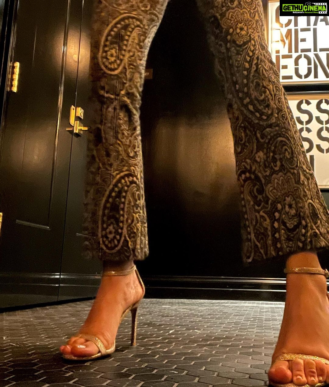 Aditi Arya Instagram - Boston got me wearing, for the second time ever, these pants that were bought 7 years ago. The Quin