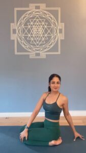 Aditi Chengappa Instagram - SAVE this! Yoga for stress relief 😇
Happy Yoga Day everyone! 
.
.
.
#internationalyogaday #yogaday #yogareels #yogainspiration #yoga #yogaeveryday #berlinyoga