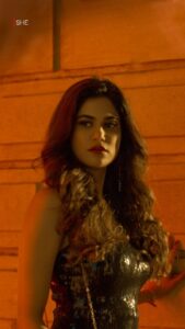 Aditi Sudhir Pohankar Instagram - It's Bhumi's world and we're just living in it 🌏
SHE ARRIVES IN 4 DAYS 🥳

@aaditipohankar @vishwaskinii @actorkishore
@imtiazaliofficial @arifali1541 @mochou05 

Produced By: @wearewsf @ajit_andhare @tippingpointfilms @viacom18studios