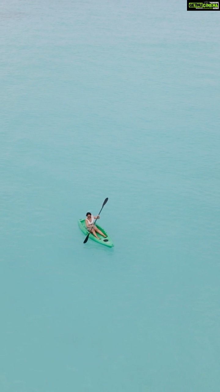 Ahana Kumar Instagram - kayaking my way through a turquoise dream π¦ Thankyou for the video @seadharth π @hideawaybeachmaldives π @pickyourtrail π³ @linkinrepspvtltd #Pickyourtrail #UnwrapTheWorld #LetsPYT #hideaway #maldiveshideaway #hideawaybeachmaldives #myhideaway #LinkinReps #Maldives #vacation β¨π¦ Hideaway Beach Resort & Spa Maldives