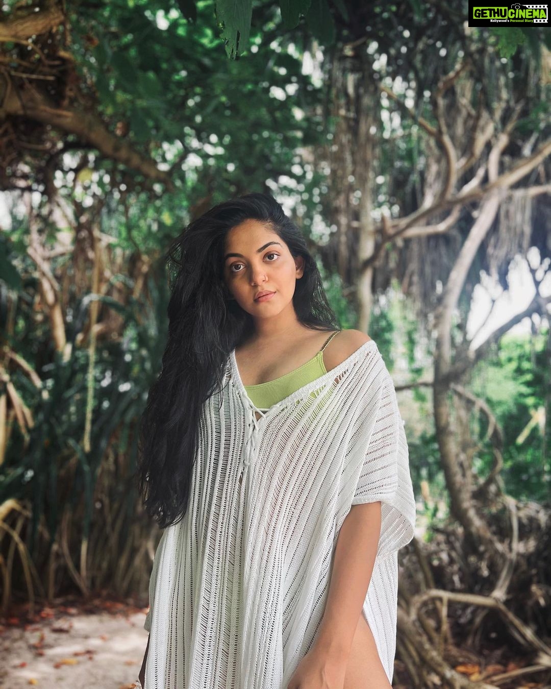Ahana Kumar Instagram - Time to leave the Island .. π΄ @hideawaybeachmaldives .. you absolute beauty .. you have my heart π€ @pickyourtrail .. thankyou for making this happen and for putting everything in place to make sure I have the best Island Time π @linkinrepspvtltd #Pickyourtrail #UnwrapTheWorld #LetsPYT #hideaway #maldiveshideaway #hideawaybeachmaldives #myhideaway #LinkinReps #Maldives #vacation π¦β¨π΄ Hideaway Beach Resort & Spa Maldives