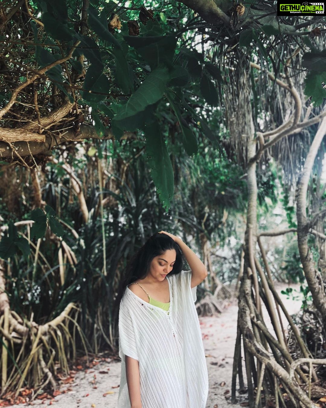Ahana Kumar Instagram - Time to leave the Island .. π΄ @hideawaybeachmaldives .. you absolute beauty .. you have my heart π€ @pickyourtrail .. thankyou for making this happen and for putting everything in place to make sure I have the best Island Time π @linkinrepspvtltd #Pickyourtrail #UnwrapTheWorld #LetsPYT #hideaway #maldiveshideaway #hideawaybeachmaldives #myhideaway #LinkinReps #Maldives #vacation π¦β¨π΄ Hideaway Beach Resort & Spa Maldives
