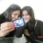 Ahana Kumar Instagram - Oh we took cool selfies even before selfies were born. You even made them your phone wallpaper , because at 15 in 2010 , phone wallpapers and profile pictures represented who your best friends were and I was silly enough to fight with you if you had someone else on your DP 🙃 anyways now we don’t fight at all. We only watch sunrises and sunsets together and other such cool stuff. Happy Birthday Dear. 27 sounds supremely off. @rhea_najam 🌸