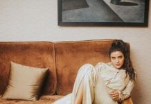 Aishwarya Rajesh Instagram - A girl with Dusky skin wearing this pastels for #Suzhalpromotions wearing made in chennai @nambi_kai styled @lifeless_briyani Makeup @ananthmakeup hairstyle @sharmilahairstylist Photography @johan_sathyadas Edit @hakuna_matatata_ #Suzhalonprime #suzhalonjune17