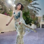 Aishwarya Sakhuja Instagram - Saris can be draped in 100 ways, I can’t think of more than 10 ways I’ve draped mine but 100 that’s quite a lot. 😳 . . Shoot managed by: @chaiwithahmed 💄💇‍♀️: @nanki.mua 📸: @anoop.devaraj . . #photooftheday #ootd #sareelove #saree #sareefashion #sareelovers #sareestyle #instagood #ootdfashion #style #fashion #aishwaryasakhuja