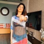 Aishwarya Sakhuja Instagram - When you are performing at Prithvi theatre for the very first time and your heart sings, toh ek dance reel toh banti hai🥰🥰🥰 #dancereels #dancevideo #reelsinstagram #reelkarofeelkaro #reelsinsta #AishwaryaSakhuja #prithvitheatre #bookyourticketsnow #aishwaryasakhujanag #actorslife🎬 #actorslife #actor #reelsexplore #reelslovers #instagram #pumpedup #anchor #nervous #butterflies