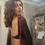 Aishwarya Sakhuja Instagram - Not a cricket fan Sue me #reelkarofeelkaro #reelitfeelit❤️❤️ #reelsviral #reelsinstagram #reelsindia #ipl2022 #ipl #aishwaryasakhuja #anchor #actorslife🎬 #actor #boredathome #comedyreels