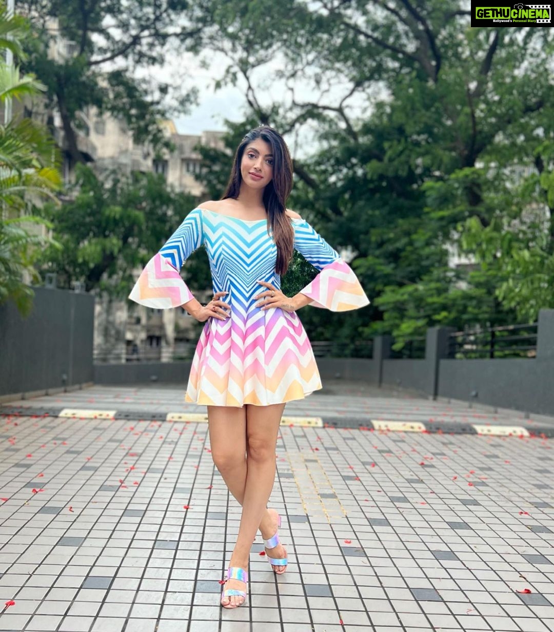 Akanksha Puri Instagram - Listen to the rhythm of the falling rain ❤️ . . Style @styleitupwithraavi Outfit @meeamifashion