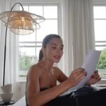 Amy Jackson Instagram - Imagine your very own personal stylist hooking you up with the crème de la crème of vintage and preloved piece delivered straight to your door on the regular… well @circleofstyleofficial does just that. I’M OBSESSED! Literally felt like a kid at Christmas opening my box of goodies from @stellamccartney @preenbythorntonbregazzi @reformation @retrofete @trussardi … had myself a lil fashion show in the next reel 😛