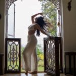 Amyra Dastur Instagram - “Breathing dreams like air” - #fscottfitzgerald 🕊 . . . @dieppj 📸 Styled by @malvika_tater Outfit @thoughtsintothingss Jewellery @the_chandi_studio @aditi_bhatt Hair @lakshsingh__ MUA @shivangiiupadhyay Khandala