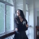 Amyra Dastur Instagram - Let’s just sit quietly and listen to the secrets the rain wants to tell us ⛈ . . . 📸 @dieppj MUA @shivangiiupadhyay Hair @lakshsingh__ Khandala