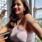 Anaika Soti Instagram – No filter needed… Sun kissed is the best filter in my opinion 🙈 🌞