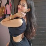 Anaika Soti Instagram – I think I’m in love with black sarees 🖤