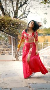 Anasuya Bharadwaj Instagram - 🦩 @gaurinaidu 💕 PC: @verendar_photography 🌸
