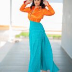 Anasuya Bharadwaj Instagram - Its a stretchy kind of a #Thursday #LazyLamhe 🫠 For #Jabardast #tonyt Outfit & Styling : @gaurinaidu 🩱 PC: @freeze_the_seconds46 🧡
