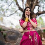 Anasuya Bharadwaj Instagram - Playing and Slaying Dress up.. For #SuperSingerJunior🎤🎶 only on @starmaa #tonyt #9pmOnwards Outfit & Styling @gaurinaidu 🌼 PC: @verendar_photography 🌝