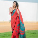 Anasuya Bharadwaj Instagram - Sorry for the delayed post on your Fav #Thursday !! Was caught up working on entertaining you guys more ❤️🫣 For #Jabardast #tonyt @gaurinaidu 😌 PC: @freeze_the_seconds46 🥰